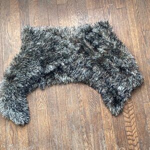 Faux Fur Scarf in Black and Gray